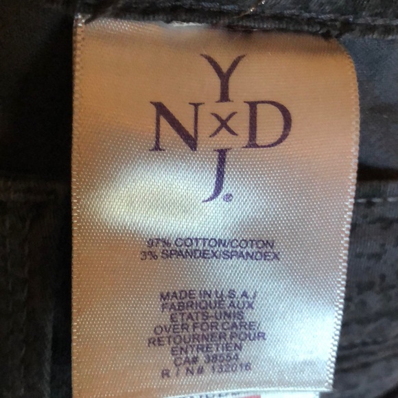 NYDJ black/gray  animal print skinny jeans, size 2 - Picture 4 of 7